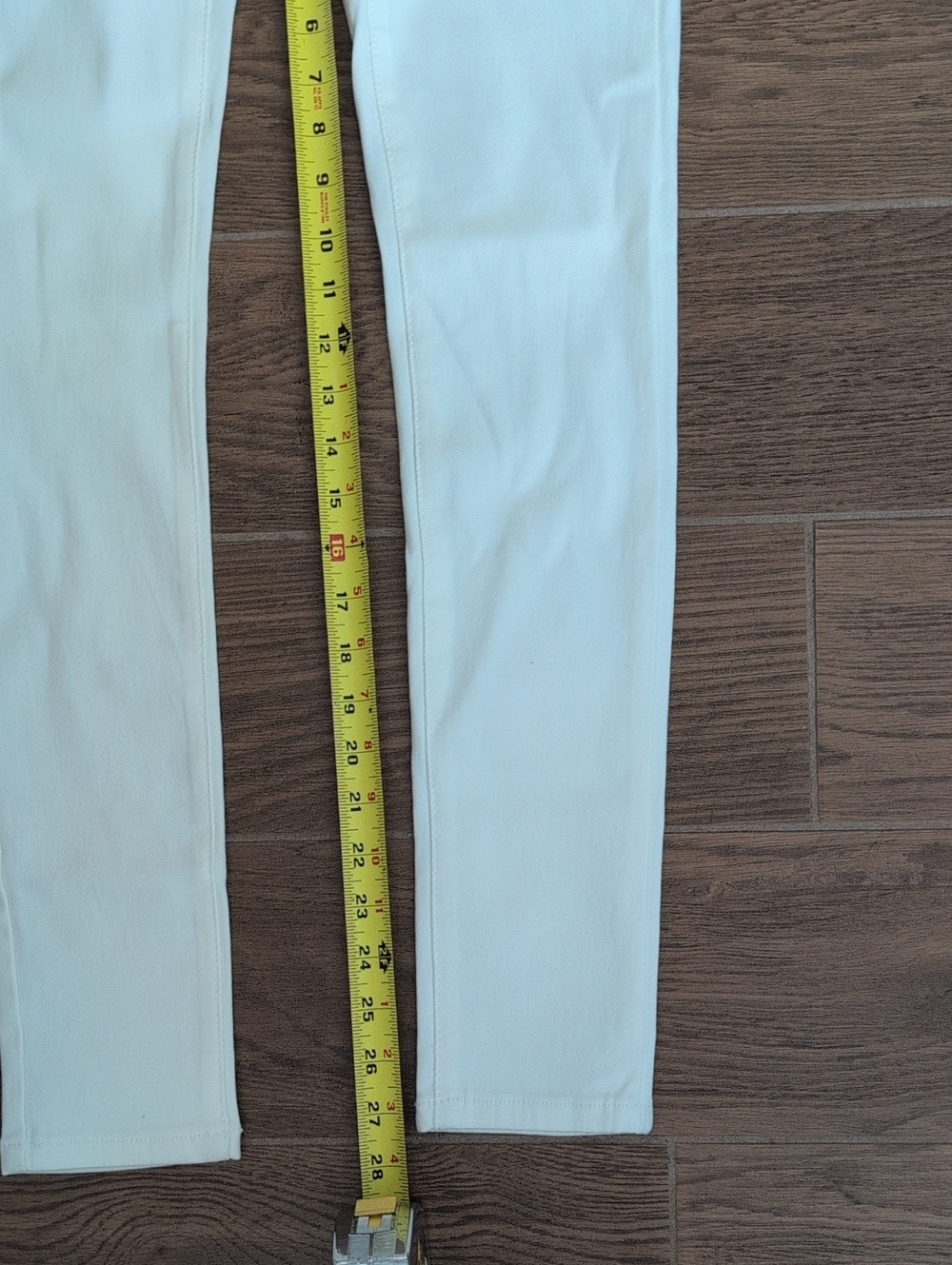 NWT Hybrid & company Women's Jeggings Cream  Skinny Jeans Medium - Picture 9 of 9